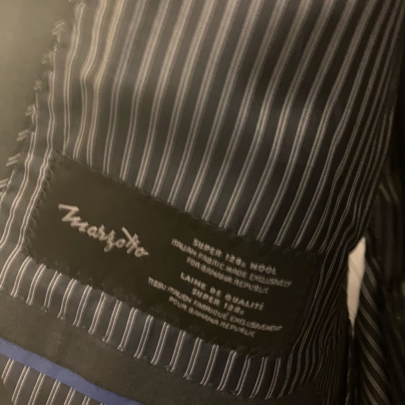 99% wool, charcoal fabric
Jacket size 44R/S
Pants size 36W 34L - Picture 8 of 8